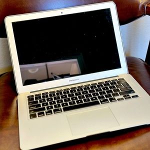 Apple MacBook Air 13” 2014